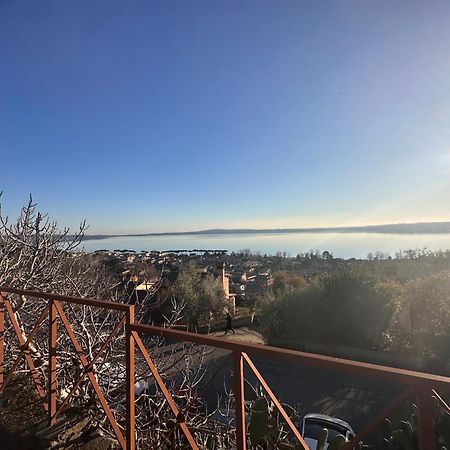 Sguardo Sul Lago Trevignano Romano Exteriér fotografie