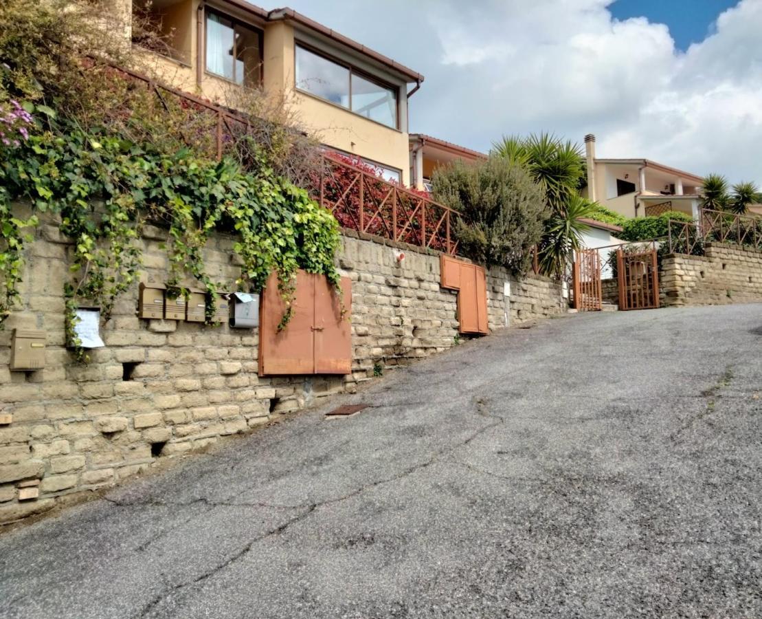 Apartmán Sguardo Sul Lago Trevignano Romano Exteriér fotografie