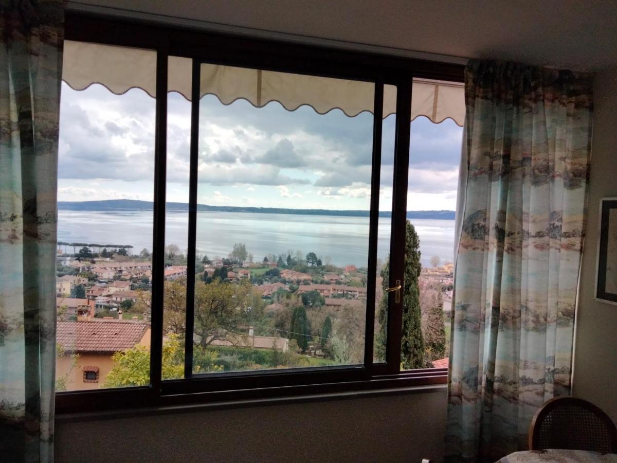 Sguardo Sul Lago Trevignano Romano Exteriér fotografie